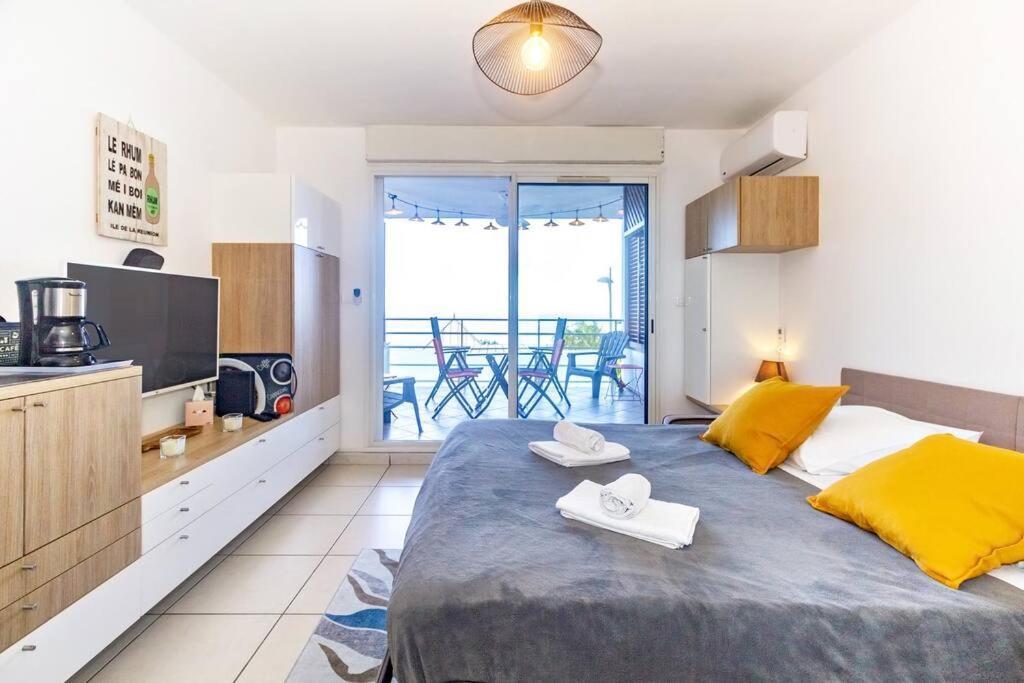 Oceanides - Studio Renove Avec Magnifique Vue Mer - Saint-Gilles-Les-Bains Eksteriør bilde